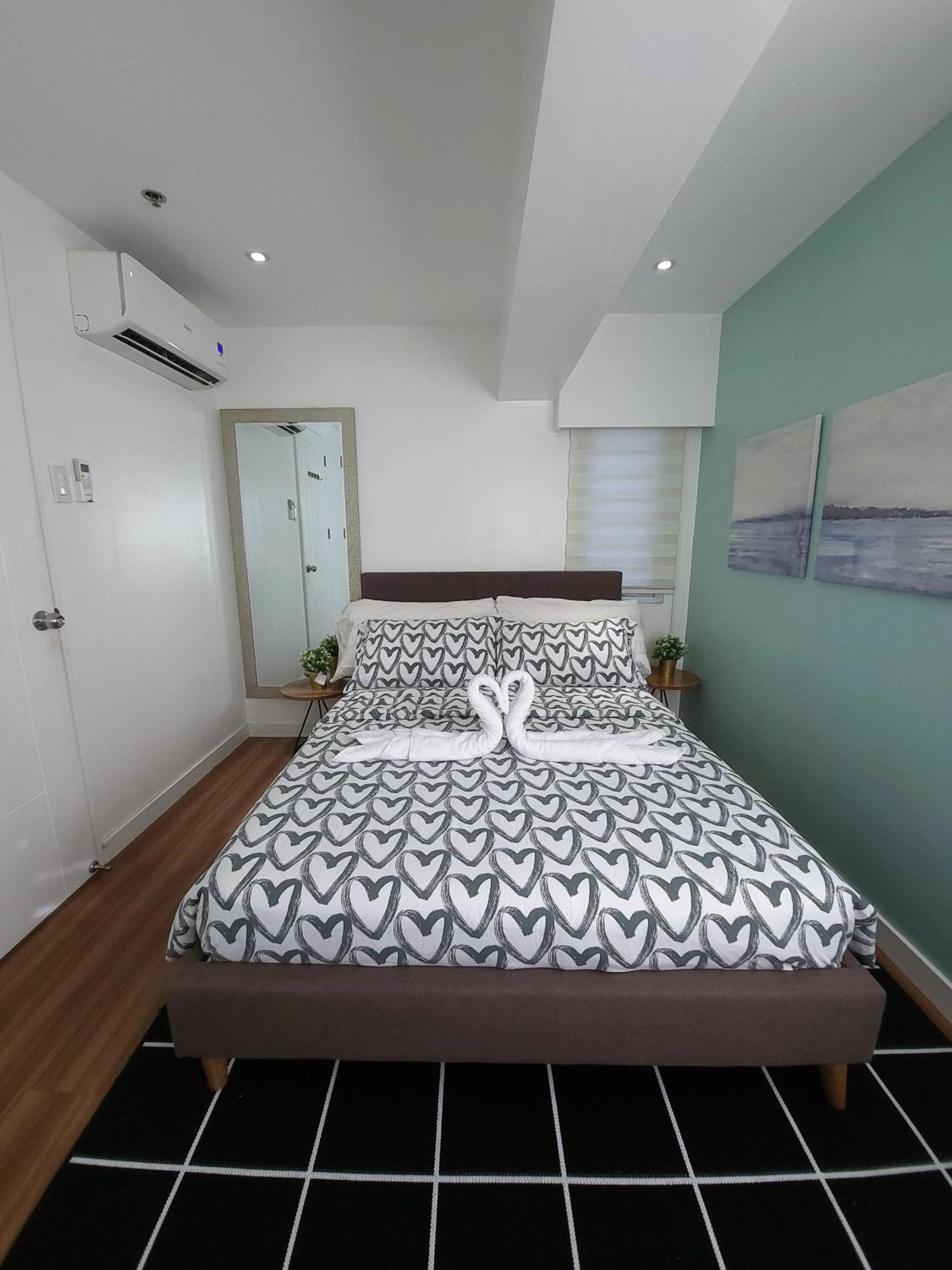 Muggle Stay Guest House - Bonifacio Global City Taguig 마닐라 외부 사진